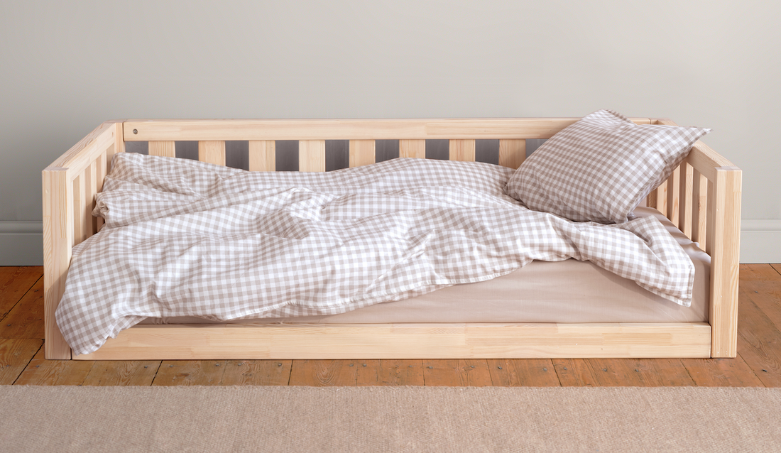 Montessori Toddler Bed vs Standard: What’s the Difference?