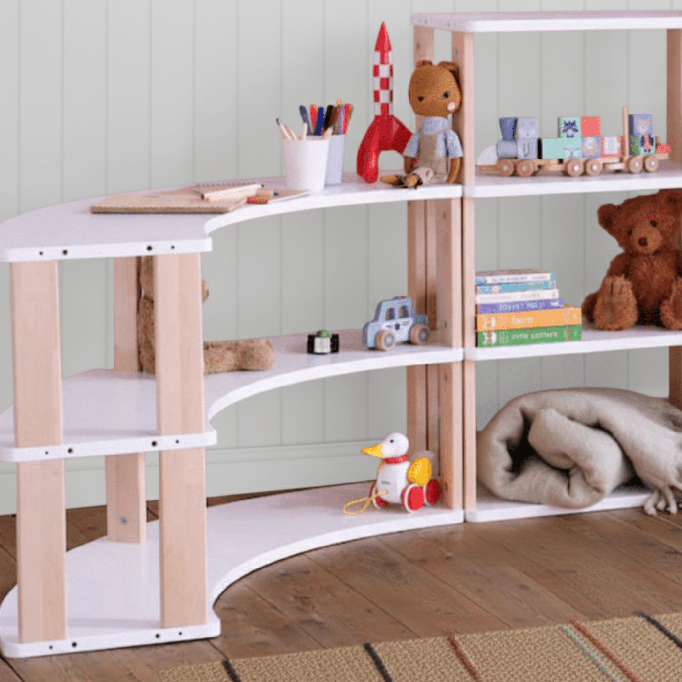 Montessori Arc Shelves – Roomix
