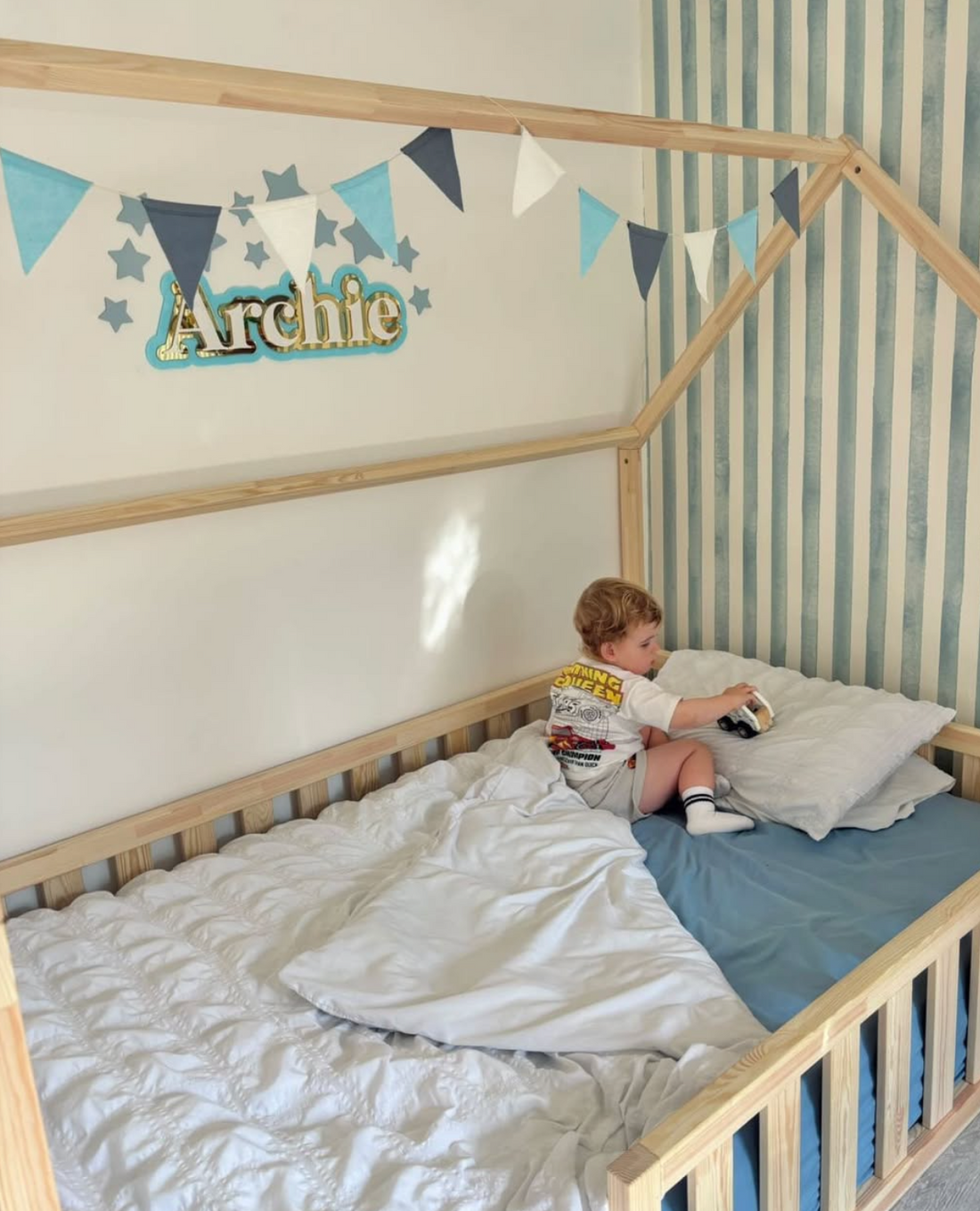 dresser with 8 drawers