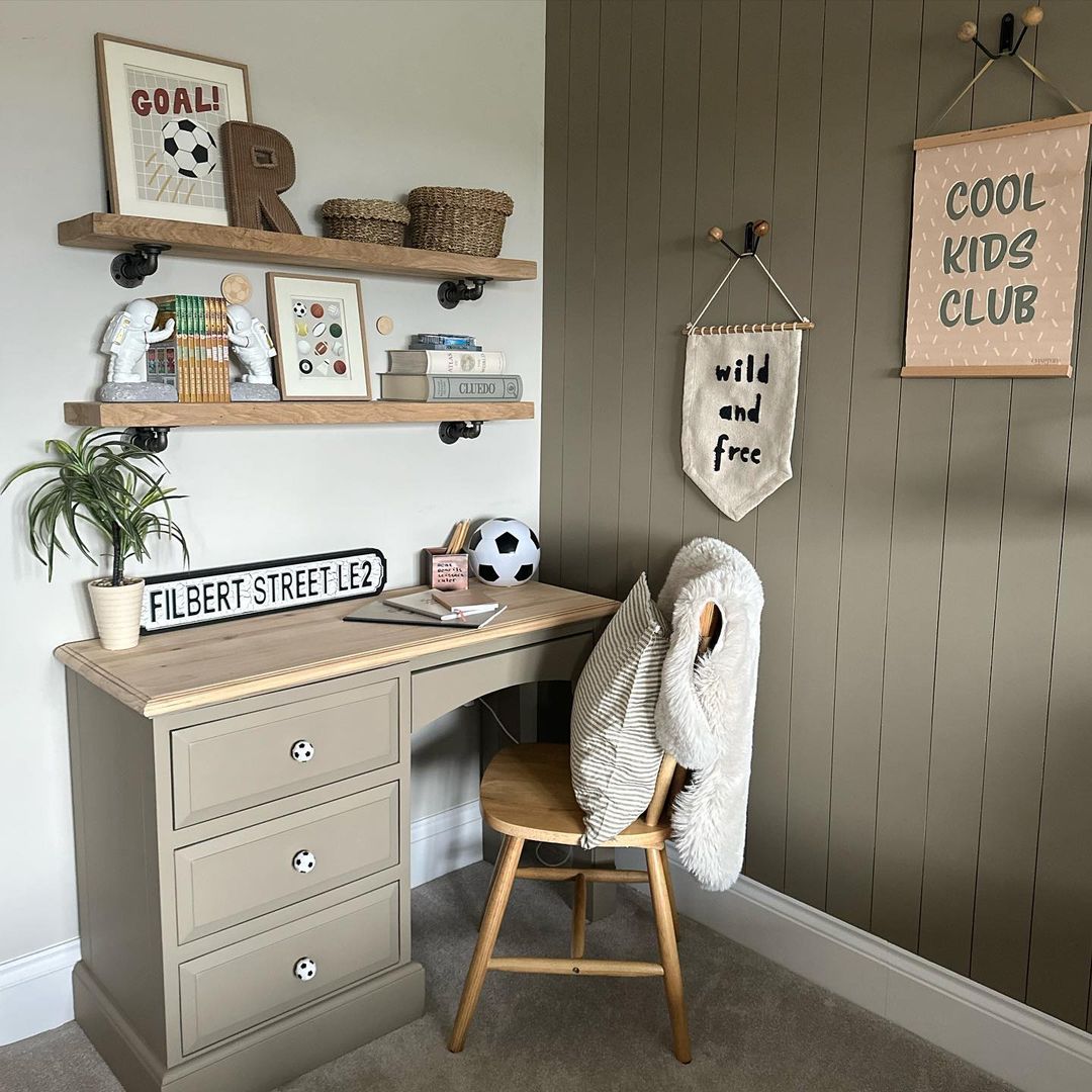 bedroom wall panelling ideas