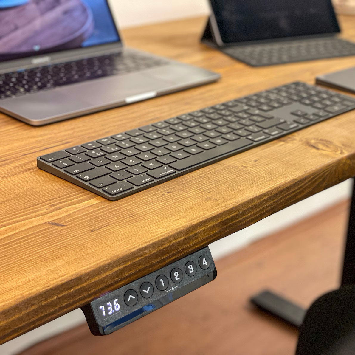 Adjustable Height Desk - Custom Sized - 125 cm by 55 cm