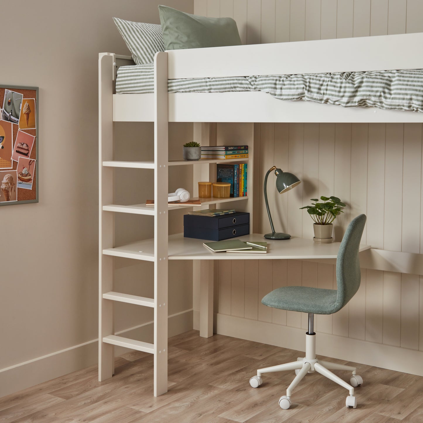 Hamptons Kids High-Sleeper Loft Bed