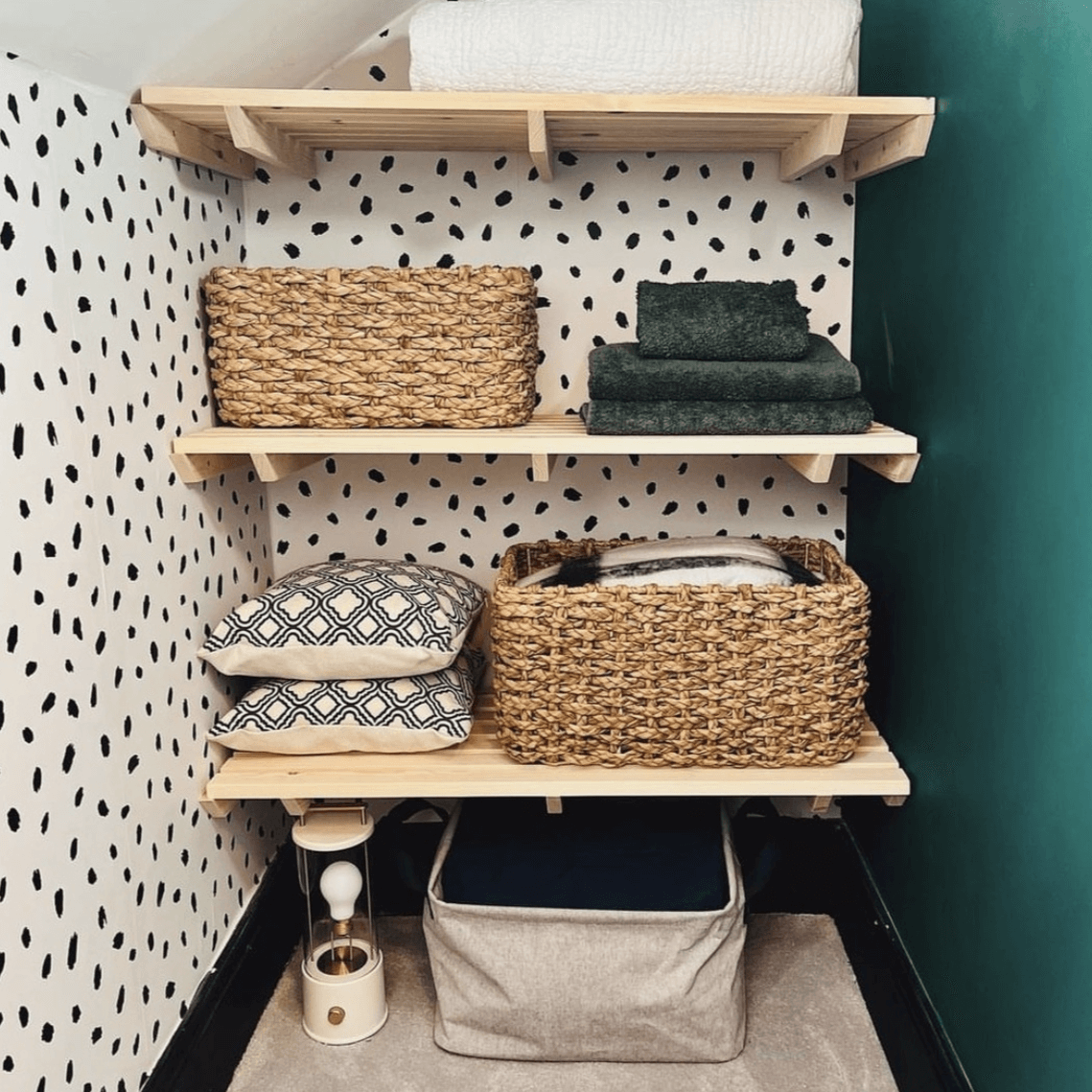 Étagères à lattes en bois pour armoire à linge - 82,5 cm x 52,1 cm