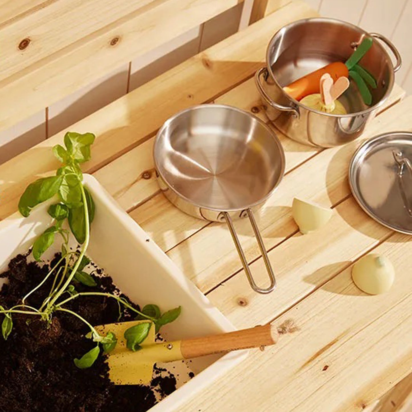 Kids Concept Indoor/Outdoor Pan Set