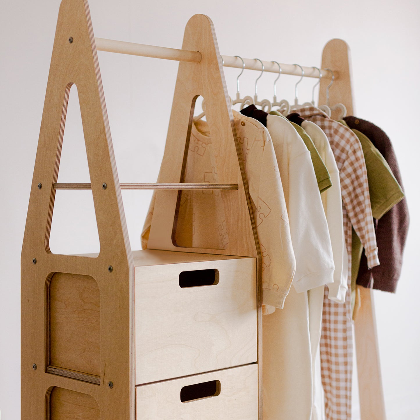 Kids Hanging Storage with shelf or drawers