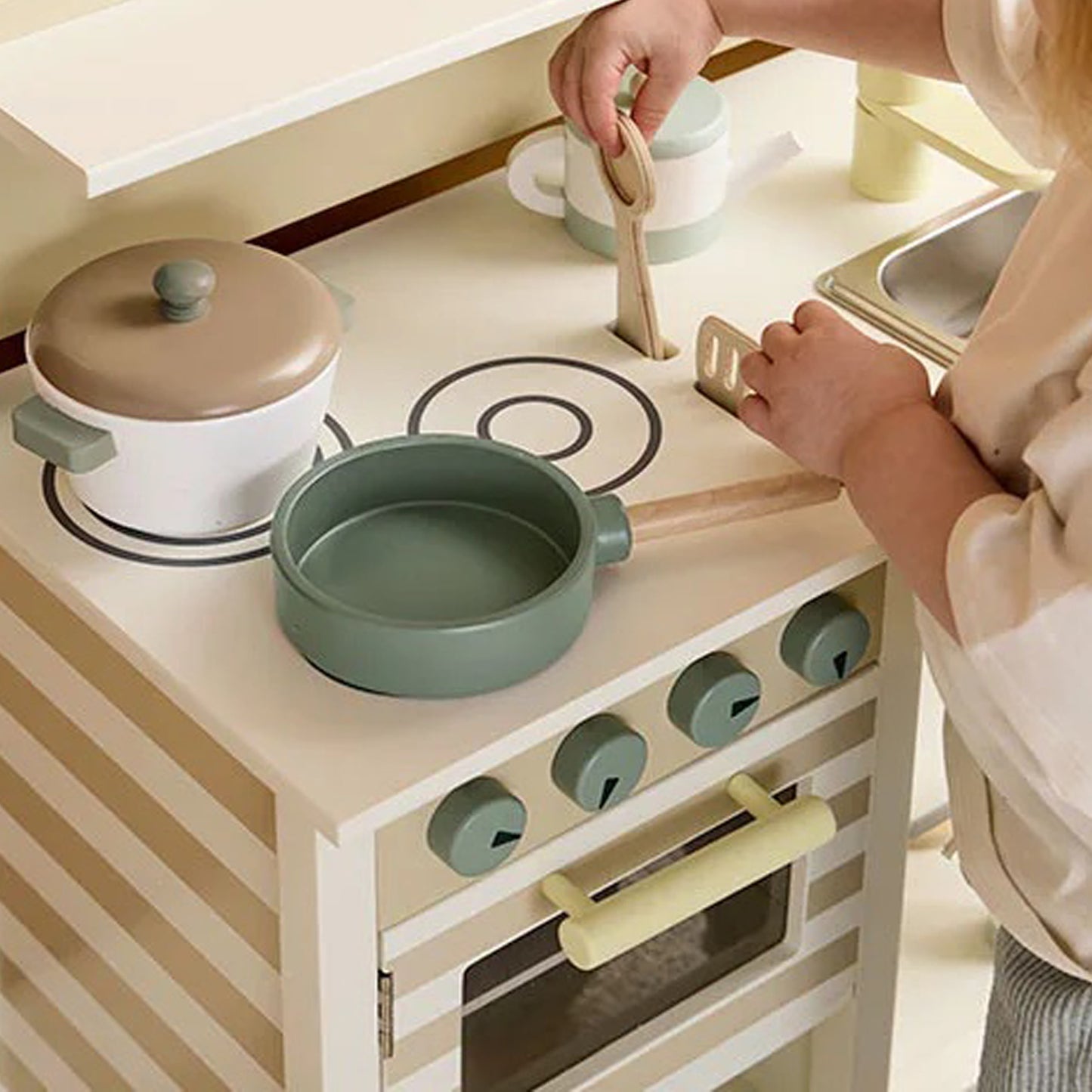 Kids Concept Play Kitchen