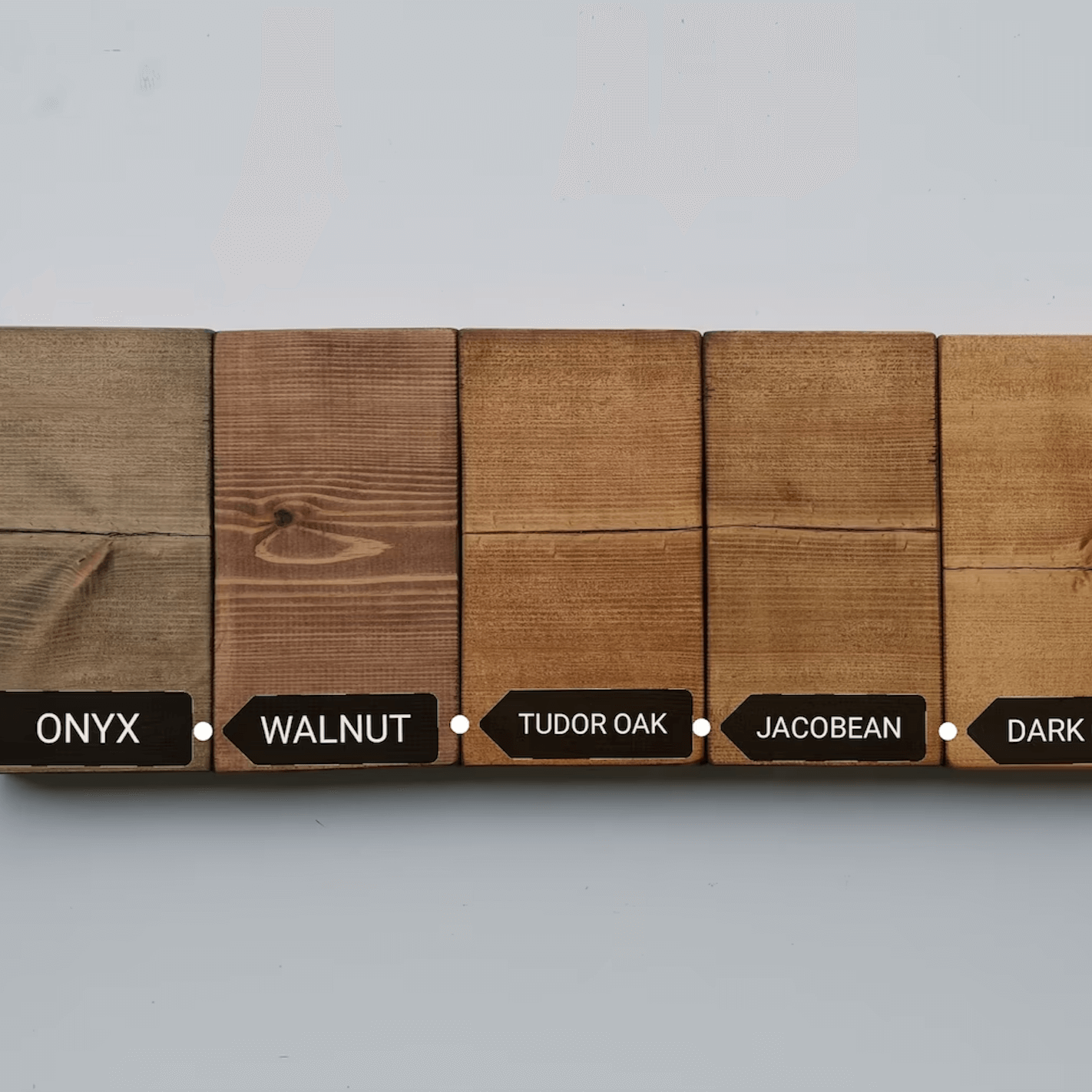 Schwebendes Regal mit Kleiderstange fürs Kinderzimmer – 30 cm x 22 cm