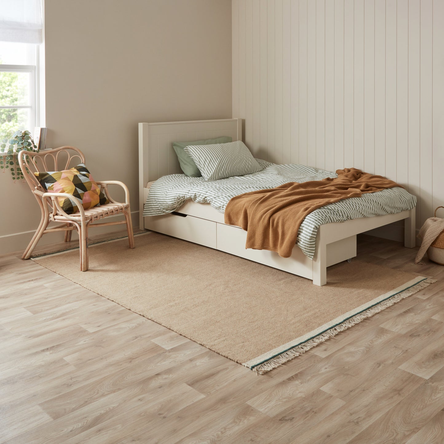Hamptons Kids Bed