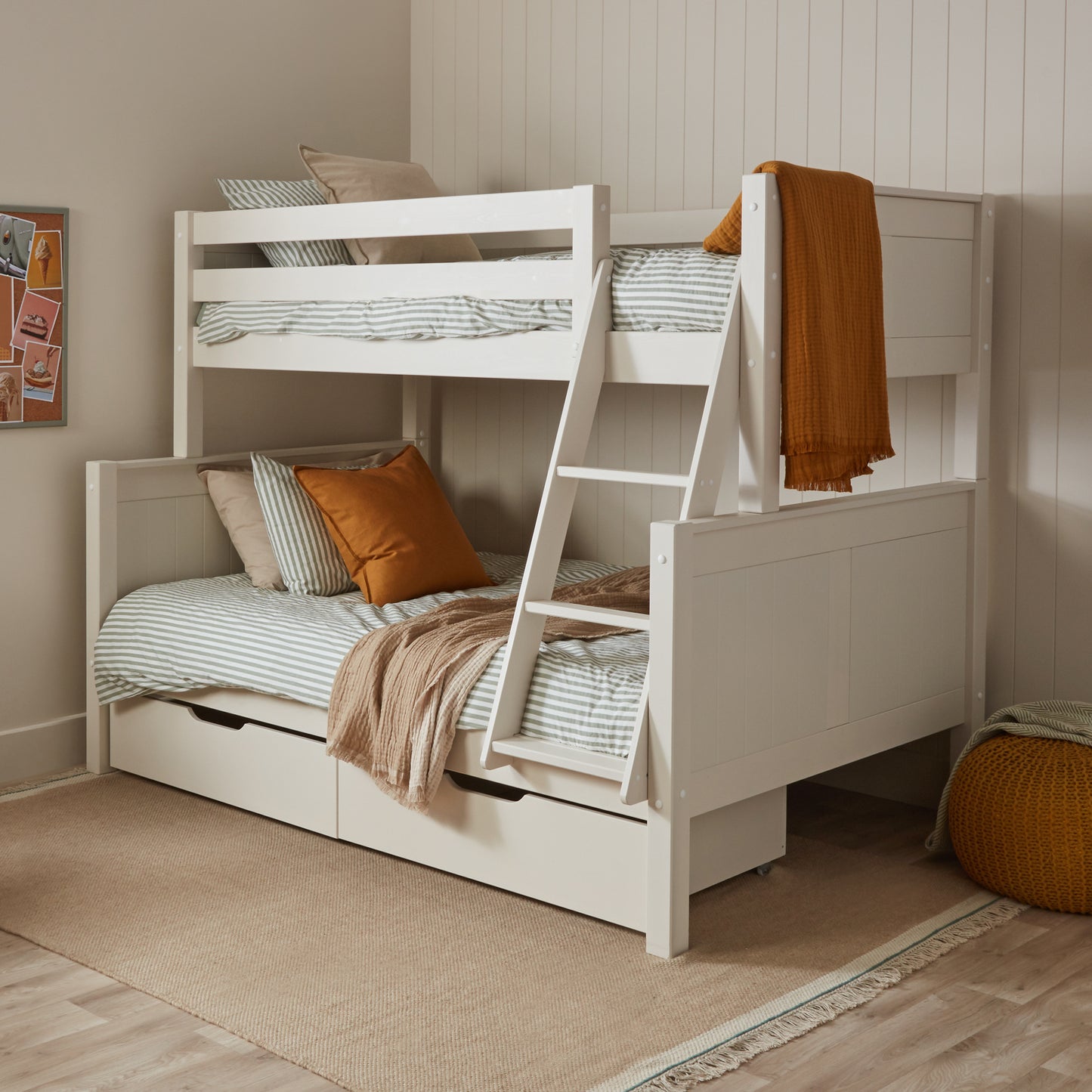 Hamptons Convertible Trio Bunk Bed