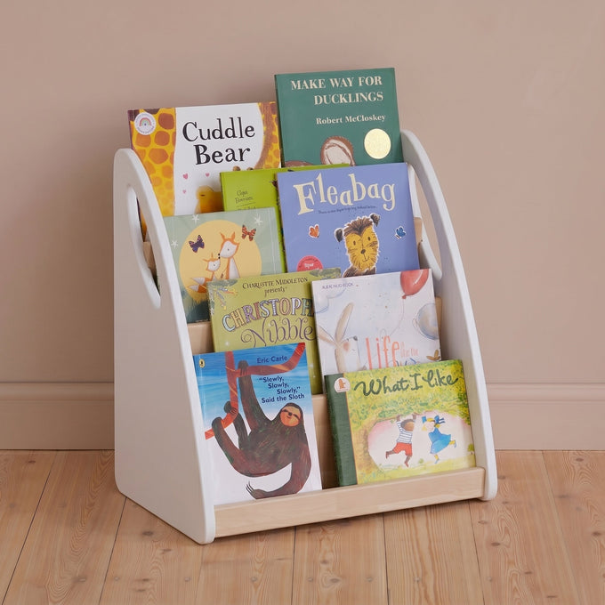 Montessori Bookshelf - Kids