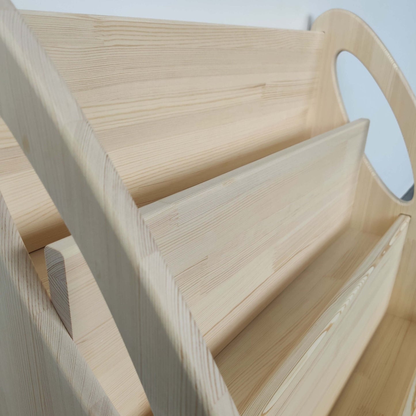 Montessori Bookshelf Natural - Kids