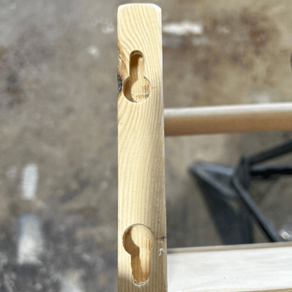 Étagère réversible pour enfants avec barre - 64 cm x 14 cm